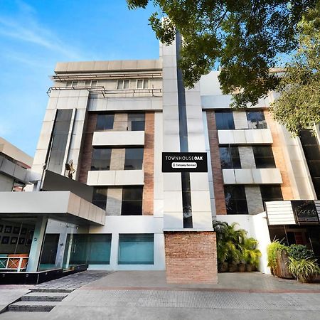 Super Townhouse Oak Kodambakkam Formerly Cine City Chennai Eksteriør billede