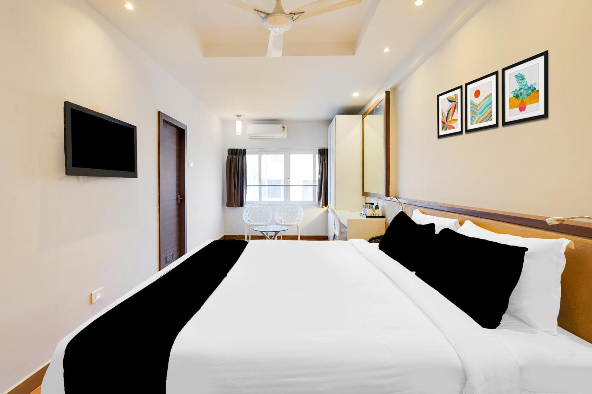 Super Townhouse Oak Kodambakkam Formerly Cine City Chennai Eksteriør billede